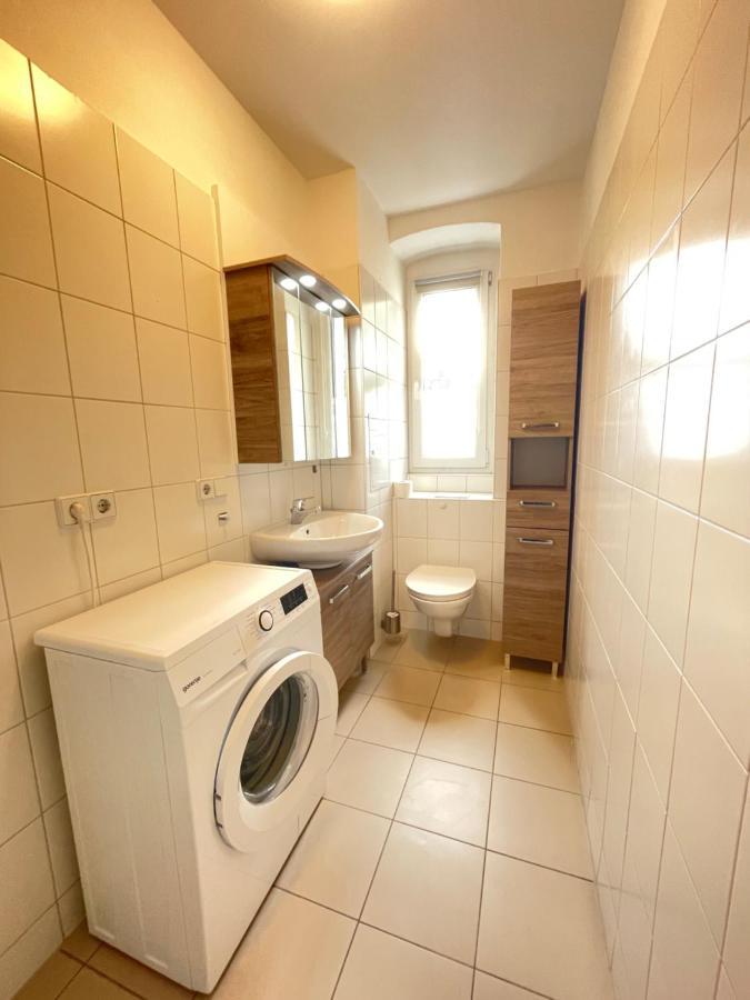 Ferienwohnung Im Stadtzentrum Von Bernau - Schoene Ferienwohnung Mit 1 1/2 Zimmern, Bad, Spuelmaschine, Waschmaschine, Komplette Kueche, Wlan Bernau bei Berlin Exteriér fotografie