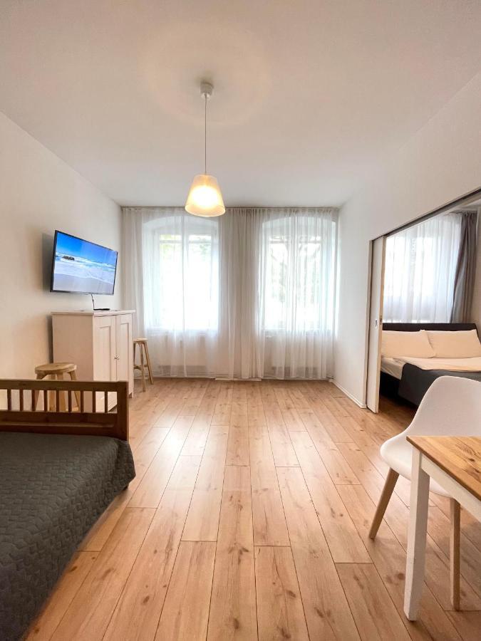Ferienwohnung Im Stadtzentrum Von Bernau - Schoene Ferienwohnung Mit 1 1/2 Zimmern, Bad, Spuelmaschine, Waschmaschine, Komplette Kueche, Wlan Bernau bei Berlin Exteriér fotografie