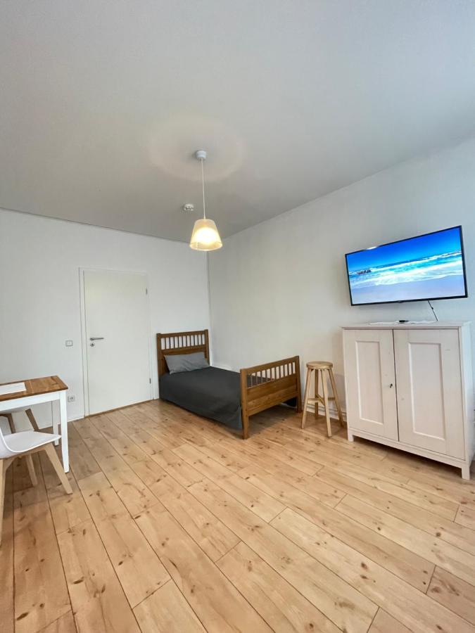 Ferienwohnung Im Stadtzentrum Von Bernau - Schoene Ferienwohnung Mit 1 1/2 Zimmern, Bad, Spuelmaschine, Waschmaschine, Komplette Kueche, Wlan Bernau bei Berlin Exteriér fotografie